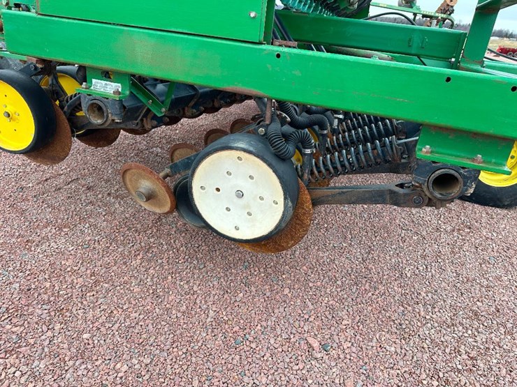 john-deere-750-image-19