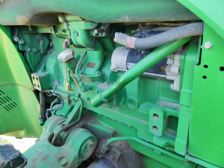 john-deere-8320r-image-10