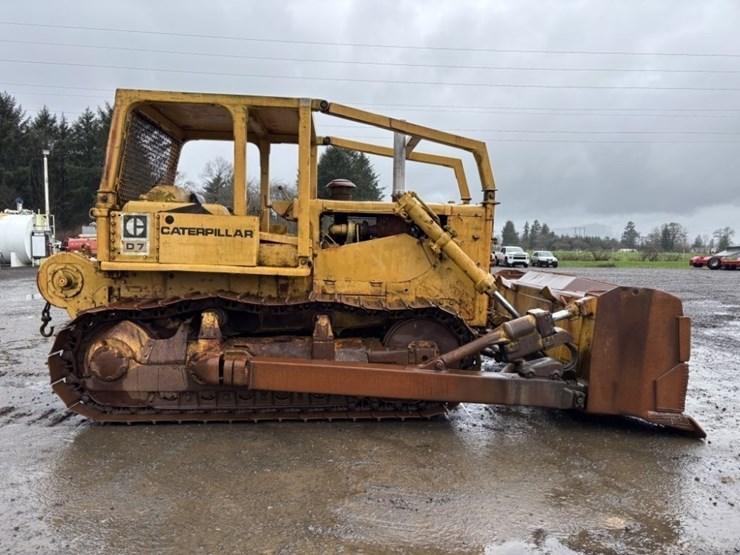 caterpillar-d7-image-6