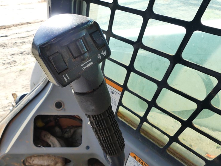 bobcat-t650-image-13