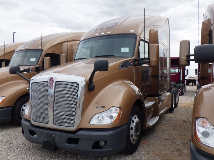 2022-kenworth-t680-image-1