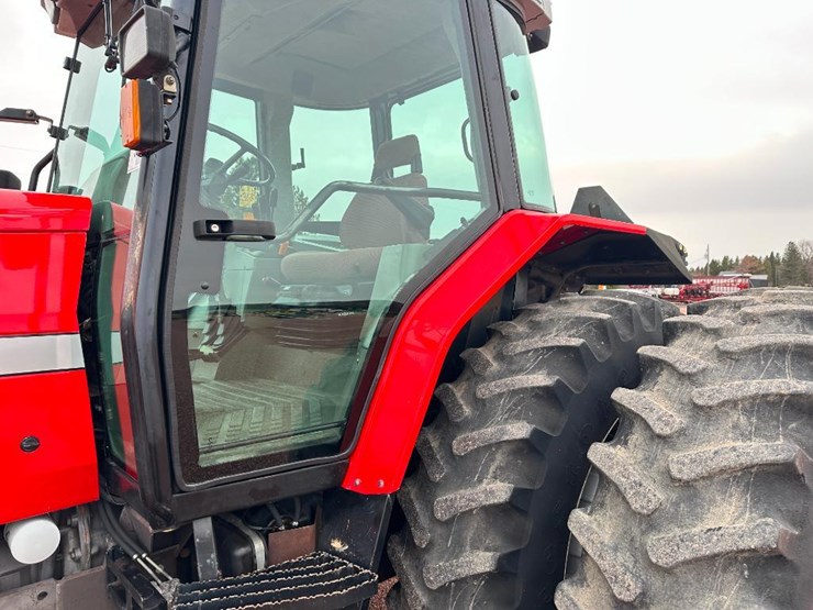 massey-ferguson-8160-image-17