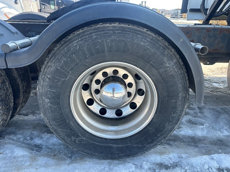 2017-international-lt-image-74