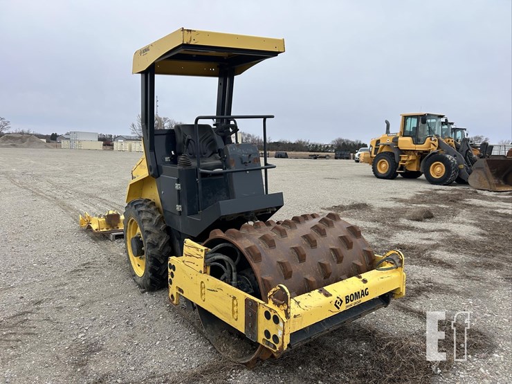 bomag-bw124pdh-40-image-1