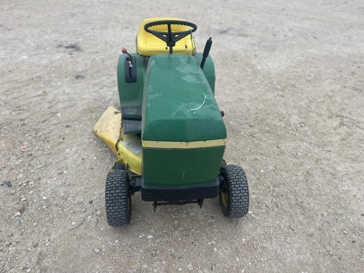 john-deere-108-image-3