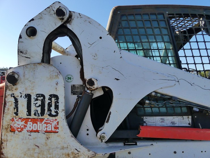 2013-bobcat-t190-image-6