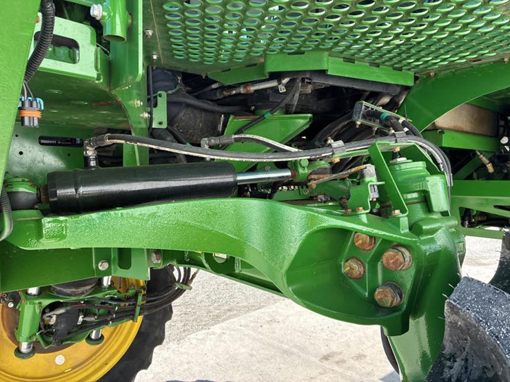 2018-john-deere-r4030-image-49