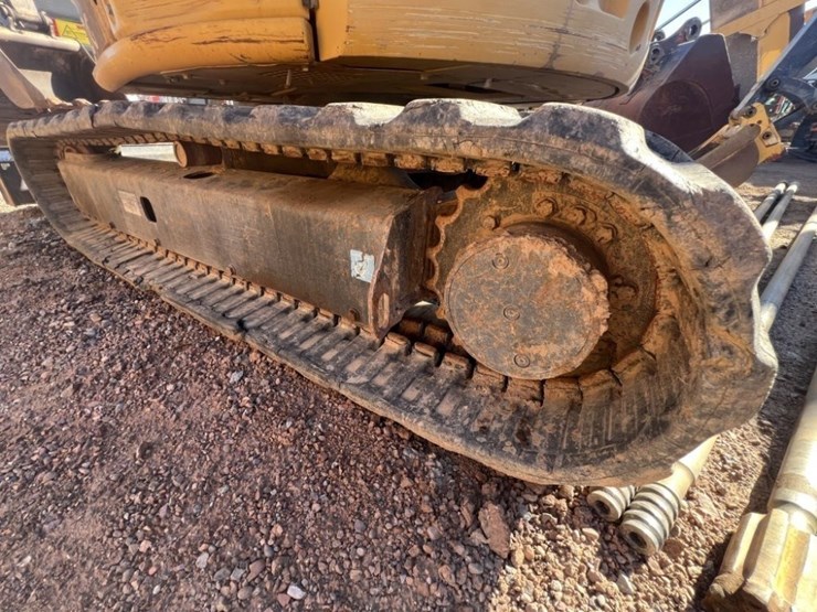 2017-deere-50g-image-10