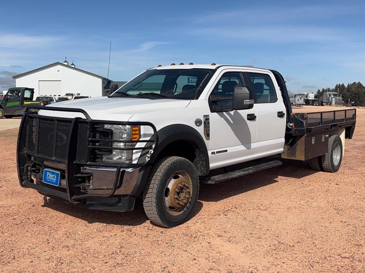2017-ford-f550-image-1