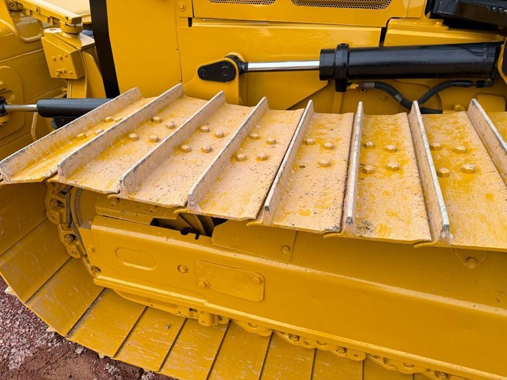 caterpillar-d5k2-lgp-image-9