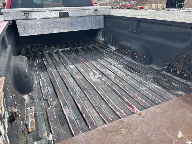 2012-chevrolet-silverado-2500-lt-image-24