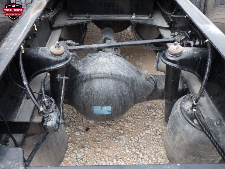 2022-kenworth-t680-image-11