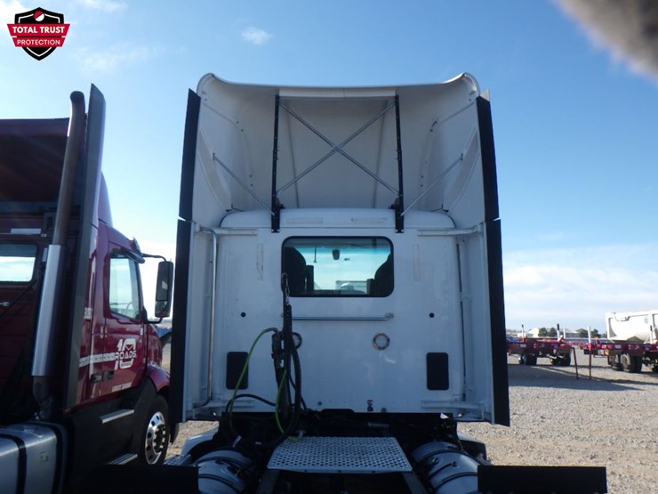 2021-kenworth-t680-image-9