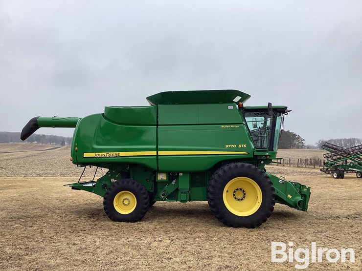 2010-john-deere-9770-sts-image-4