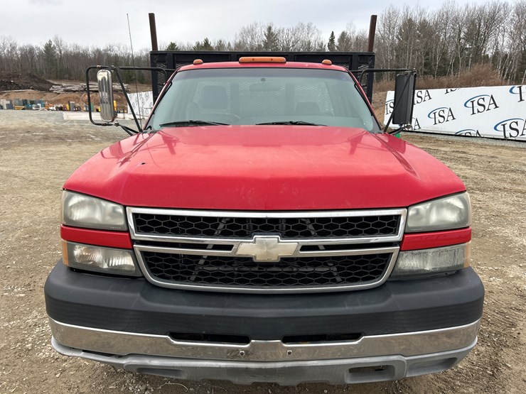 2006-chevrolet-3500-image-8