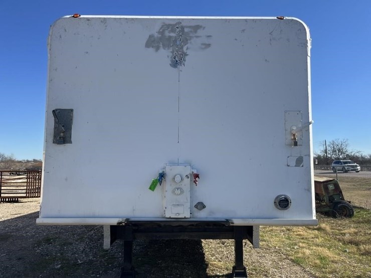 l2---1989-mickey-beverage-trailer-image-5