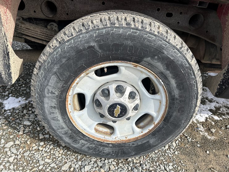 2012-chevrolet-silverado-2500-lt-image-62