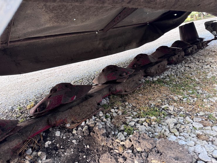 new-holland-h6750-image-4