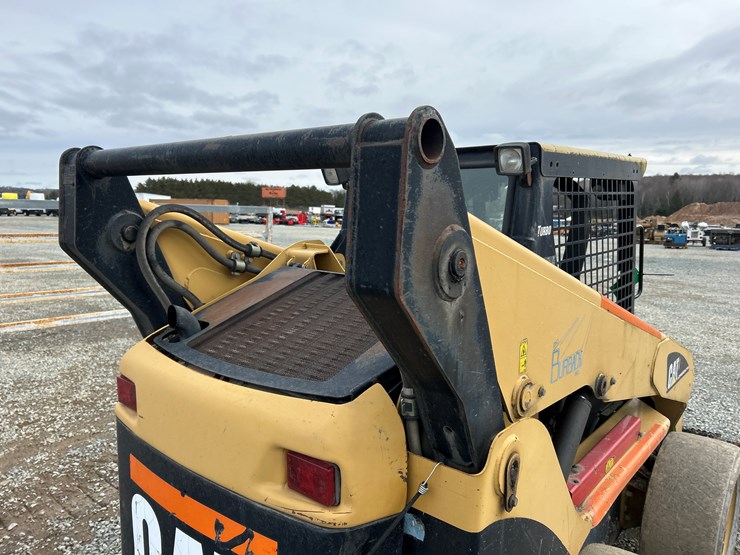 caterpillar-252b-image-16