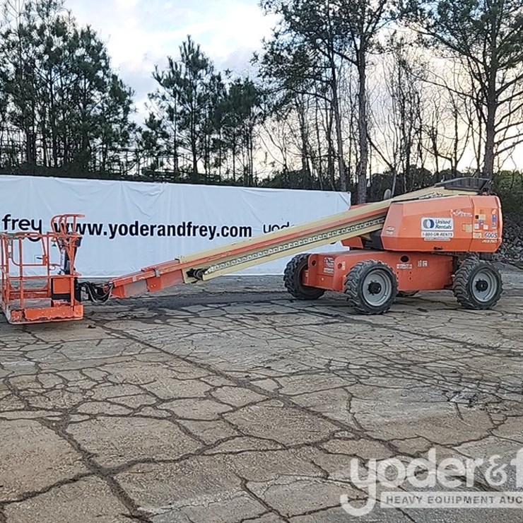 2016 JLG 600S