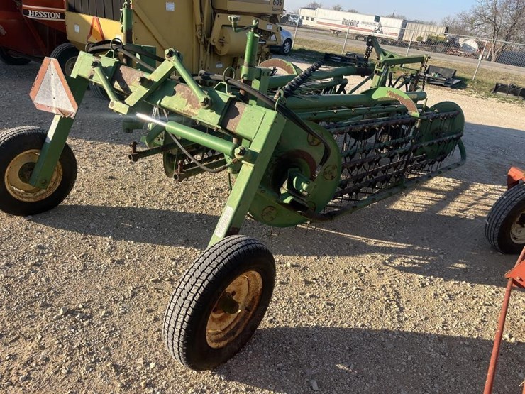john-deere-700-image-4