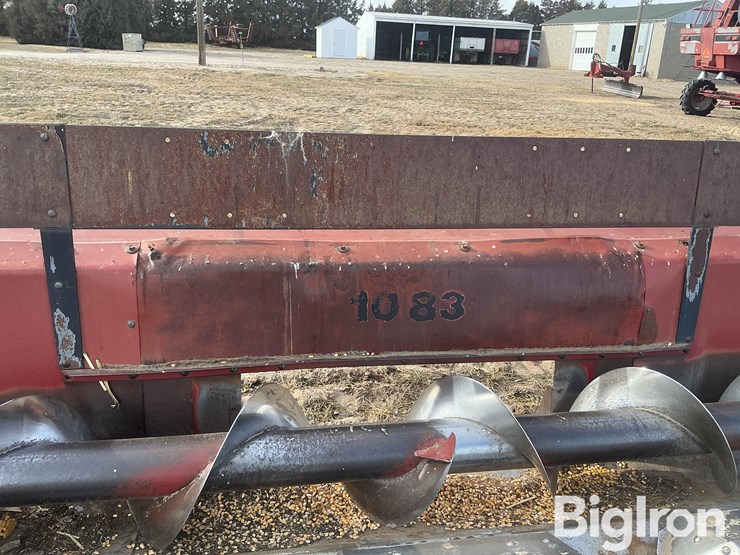 1995-case-ih-1083-image-19