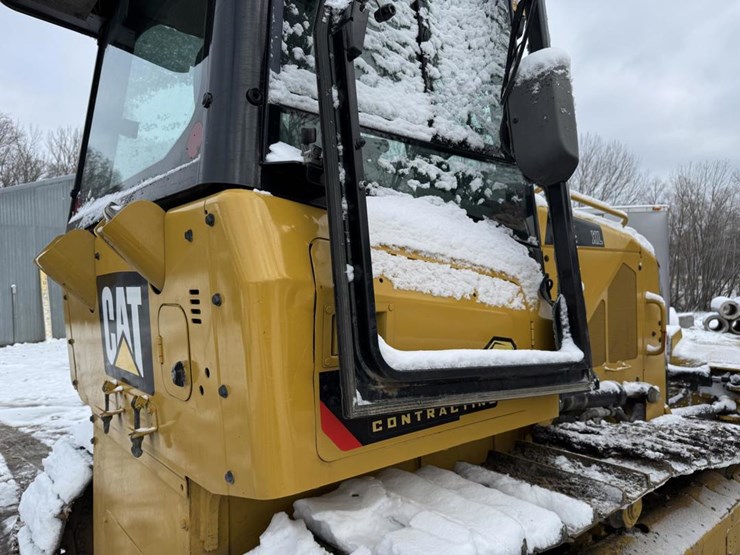 caterpillar-d4k-xl-image-19