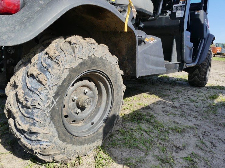 2024-kubota-rtvx1140-image-6