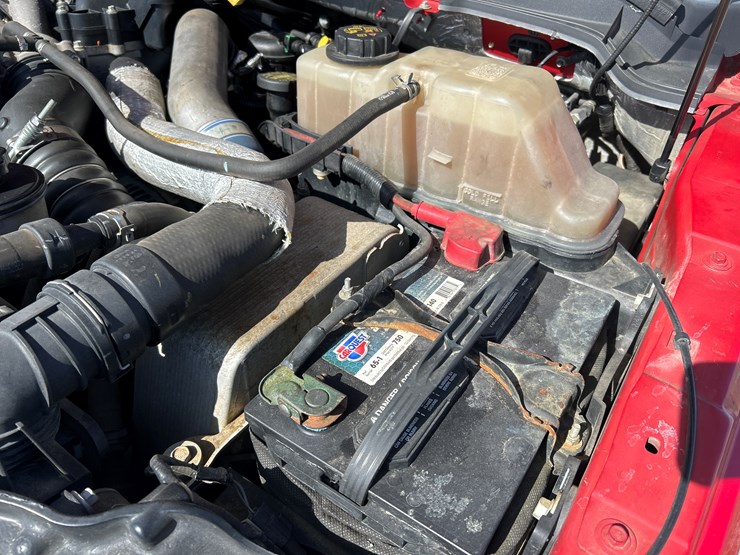 2011-ford-f550-image-48