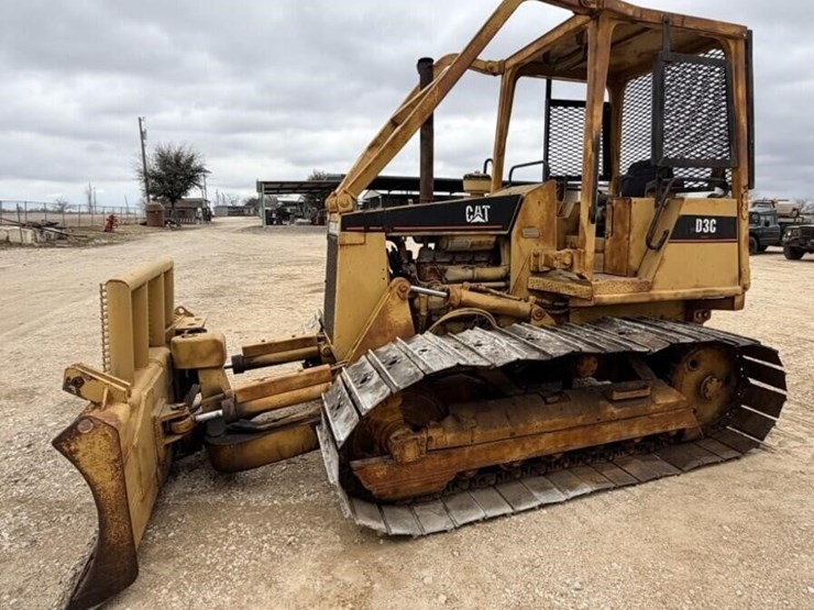 caterpillar-d3c-image-1