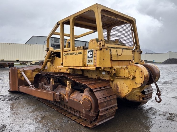 caterpillar-d7-image-3