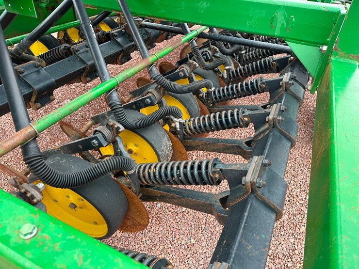 john-deere-750-image-20