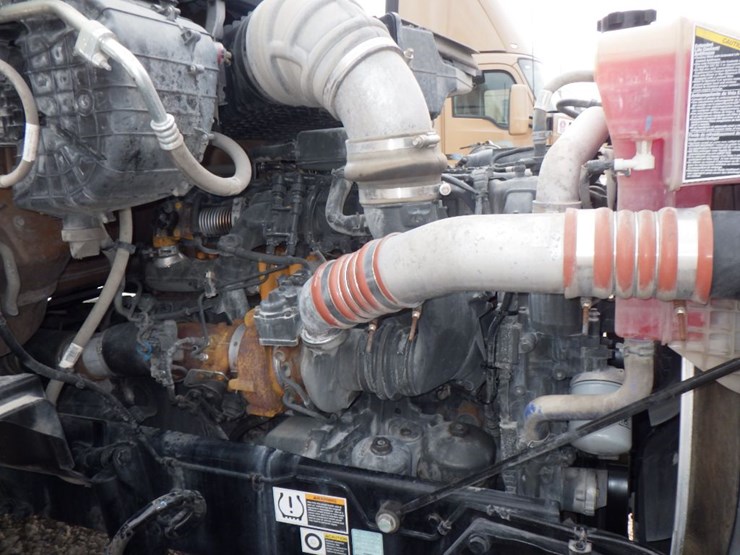 2022-kenworth-t680-image-22