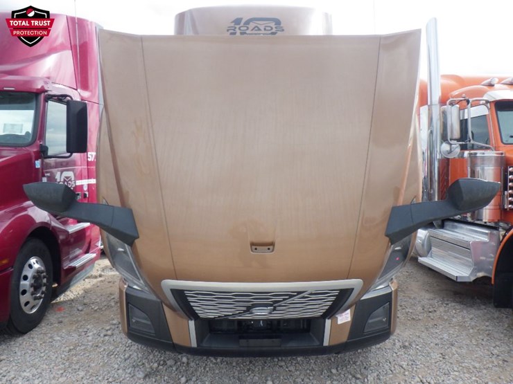 2024-volvo-vnl-300-image-21