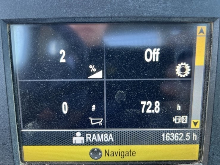 2013-caterpillar-740b-image-29