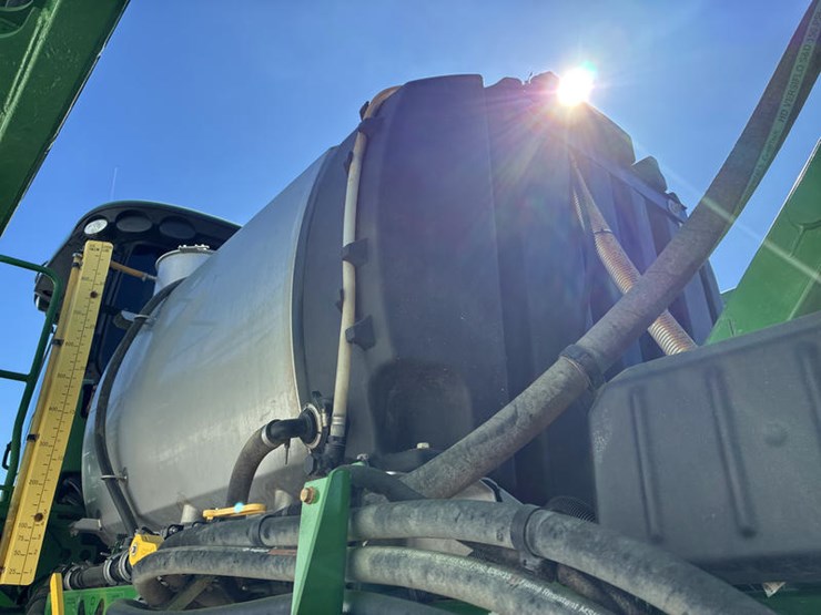 2018-john-deere-r4030-image-38