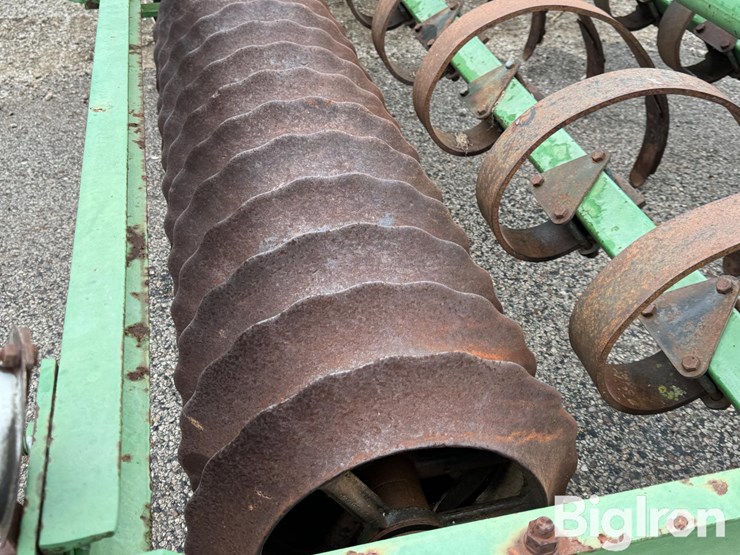 john-deere-14-image-15