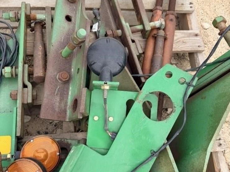 l3---pallet-of-jd-parts-image-3