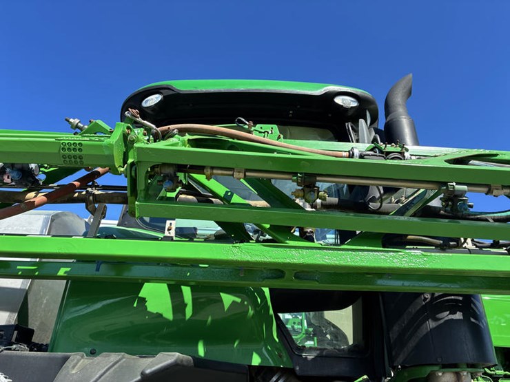 2018-john-deere-r4030-image-21