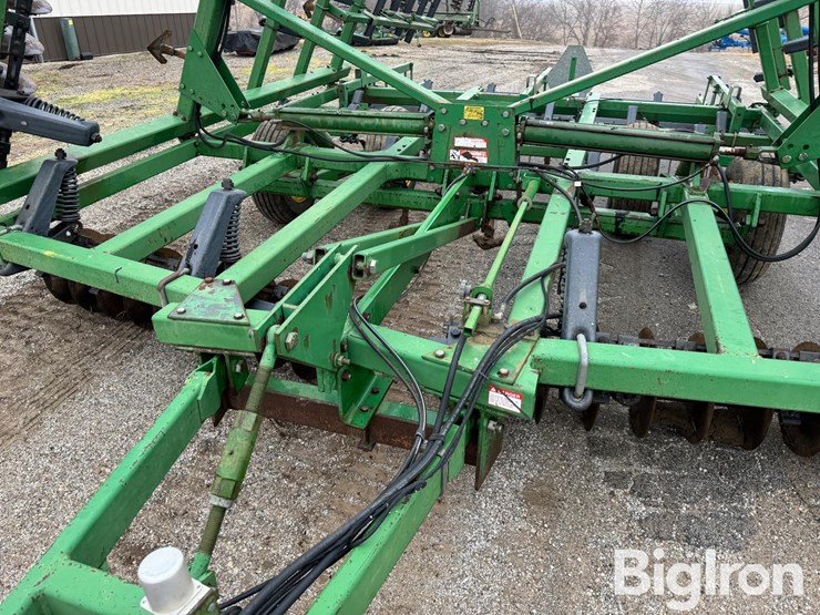 john-deere-724-image-11