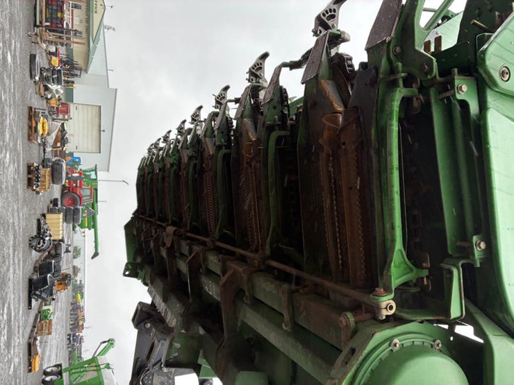 2008-john-deere-608c-image-19