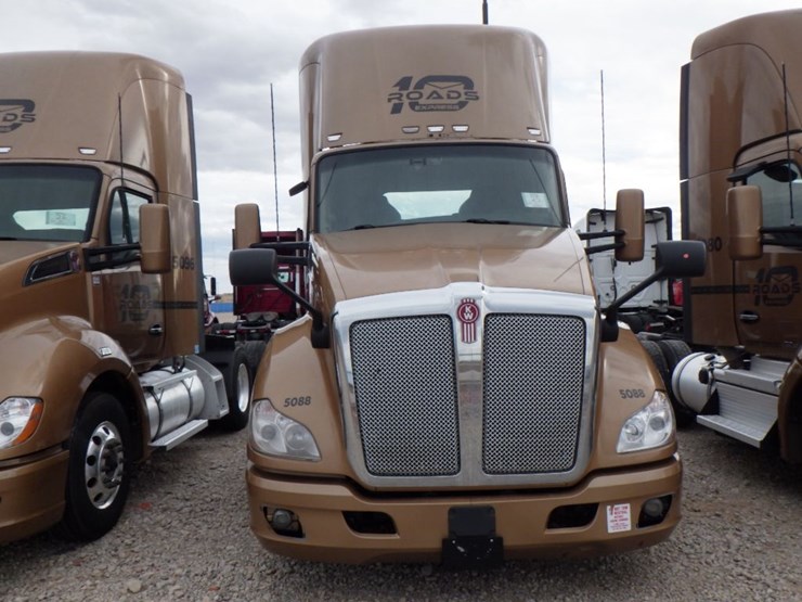 2022-kenworth-t680-image-2