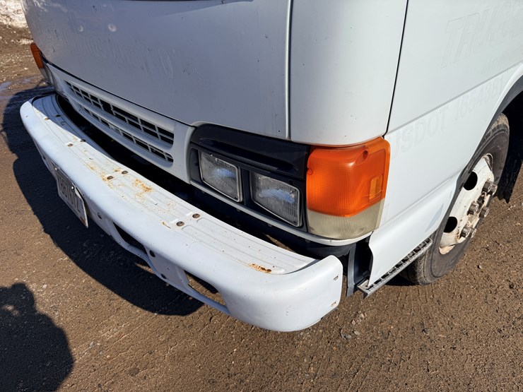 2001-isuzu-npr-image-12