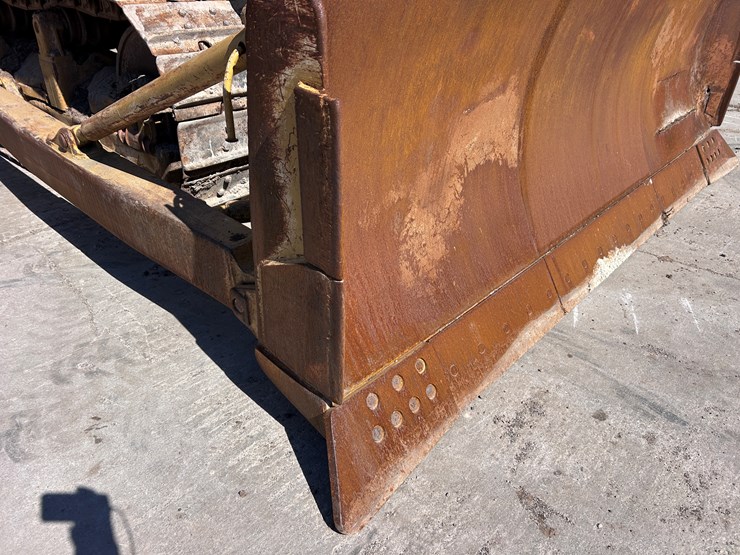 caterpillar-d7-image-18