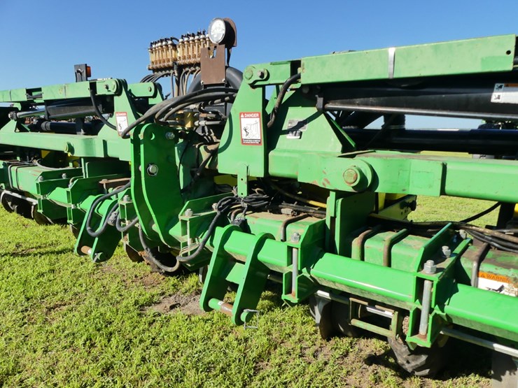 john-deere-1720-image-6