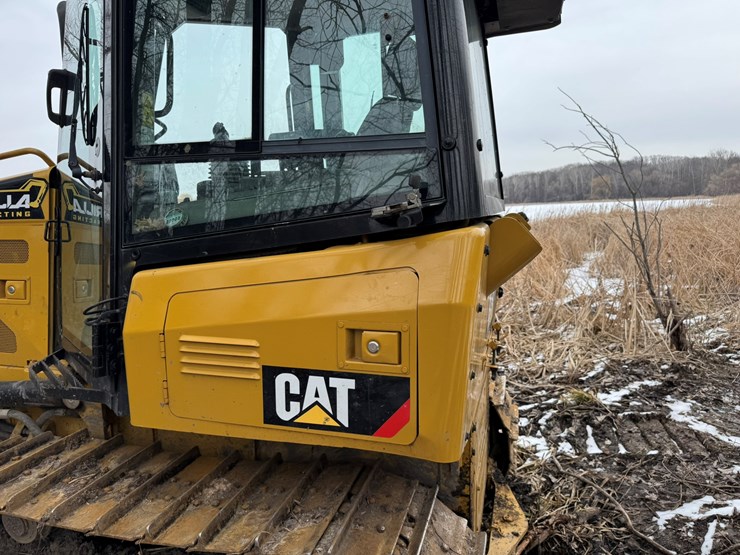 caterpillar-d4k-xl-image-15