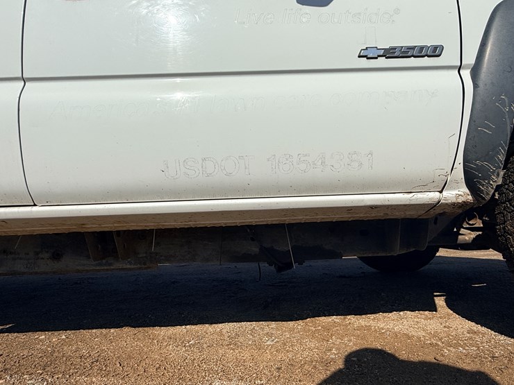 2006-chevrolet-3500hd-image-31