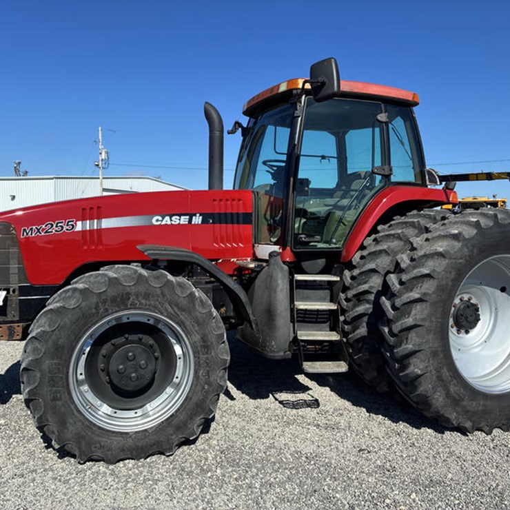 CASE IH 255