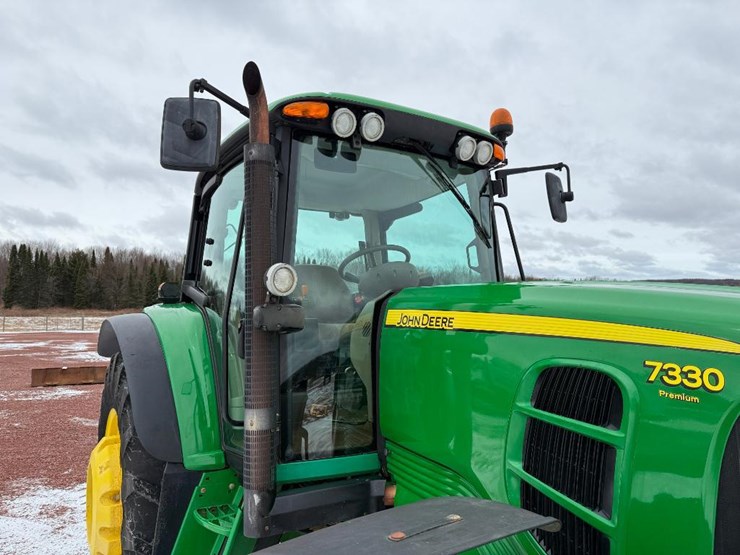 john-deere-7330-premium-image-21