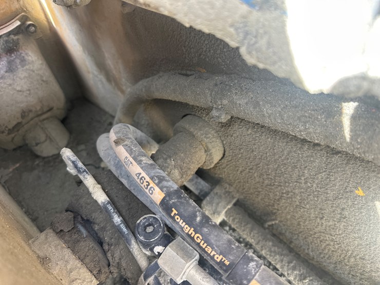 caterpillar-226d-image-15